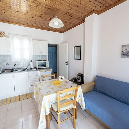 Filoxenia Apartments Χάλκη Εξωτερικό φωτογραφία
