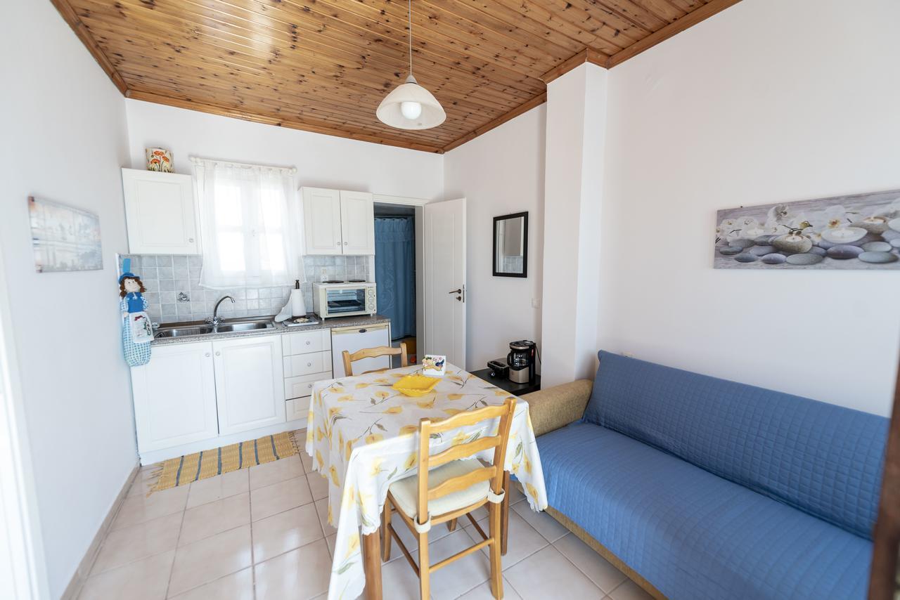 Filoxenia Apartments Χάλκη Εξωτερικό φωτογραφία